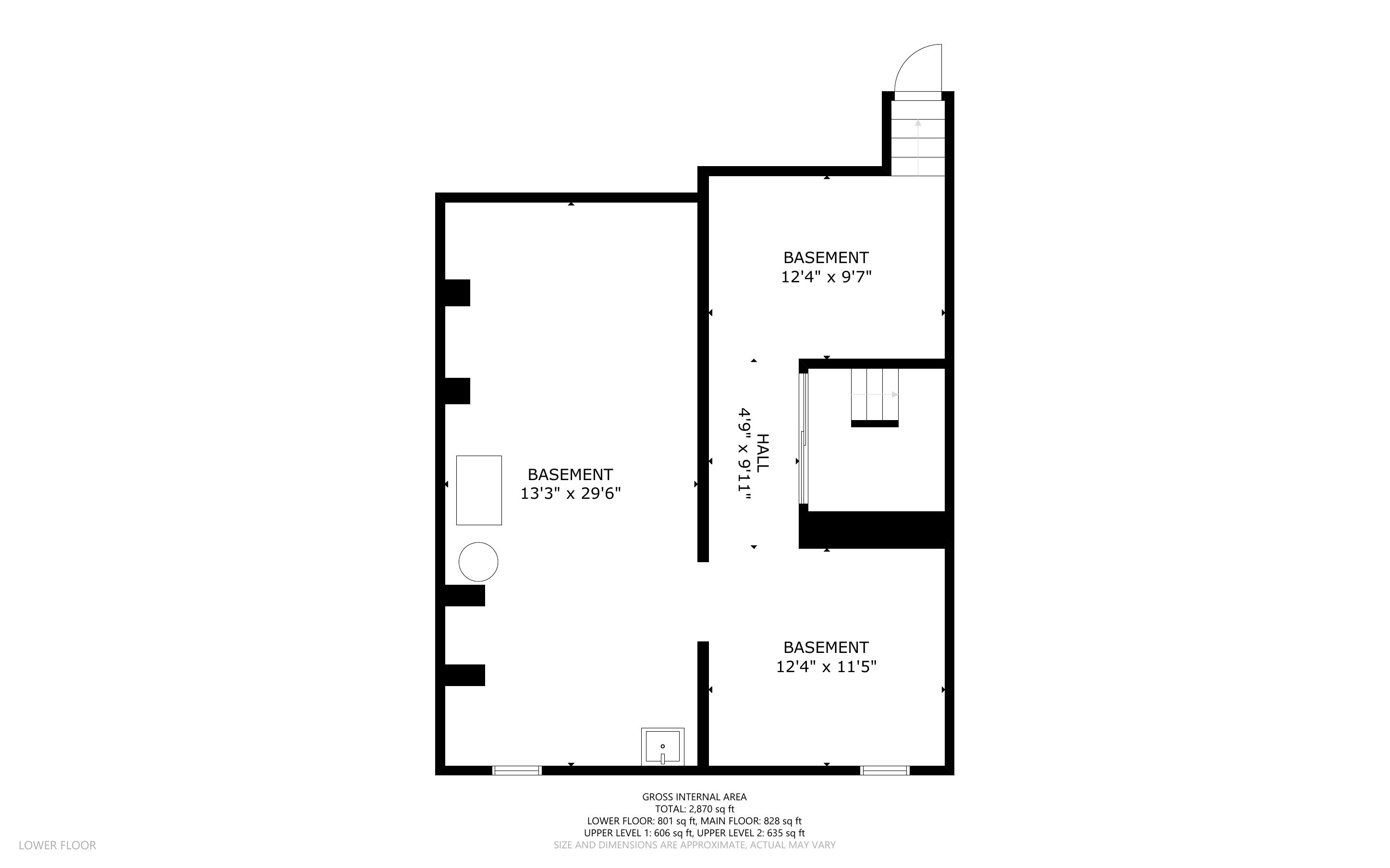 Federal Townhouse in Barre Circle Historic District