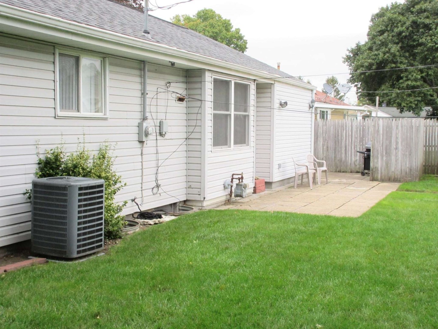 Sylvan Ln, South Bend, IN 46619