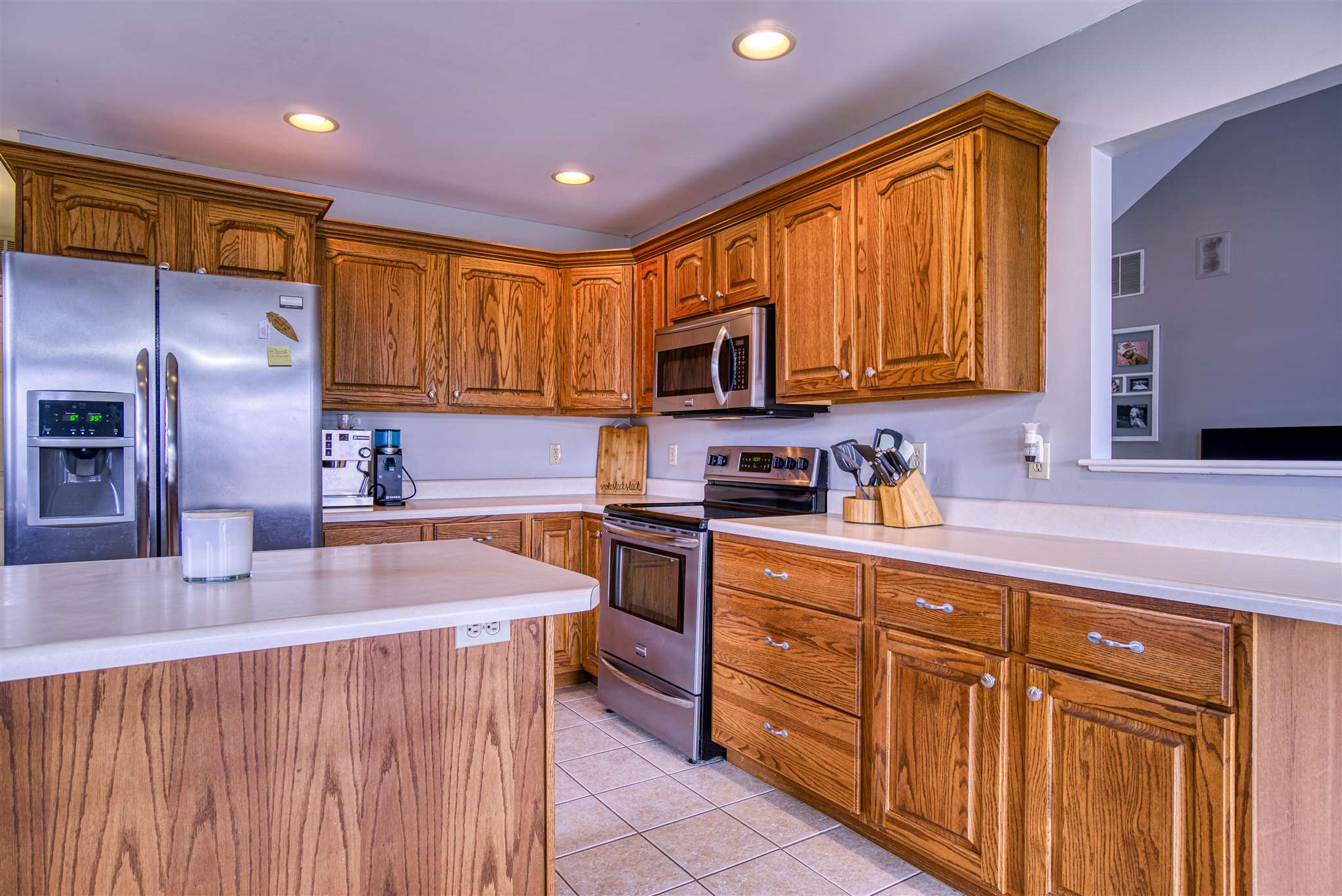 Laura Lynn Ln, Newburgh, IN 47630