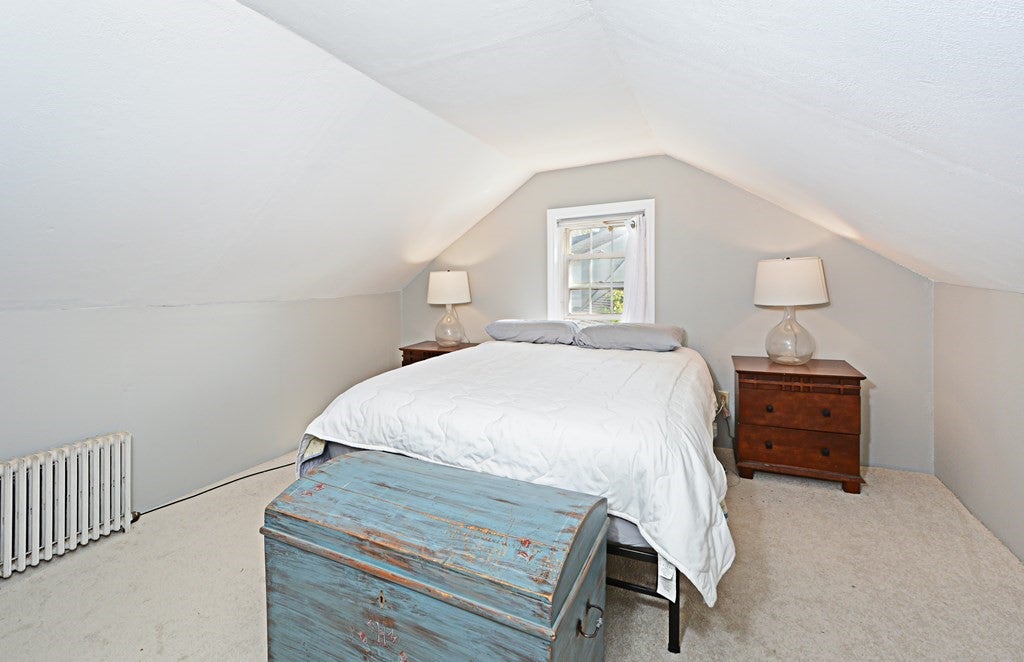 Oakwood Ave, Auburn, MA 01501 #1
