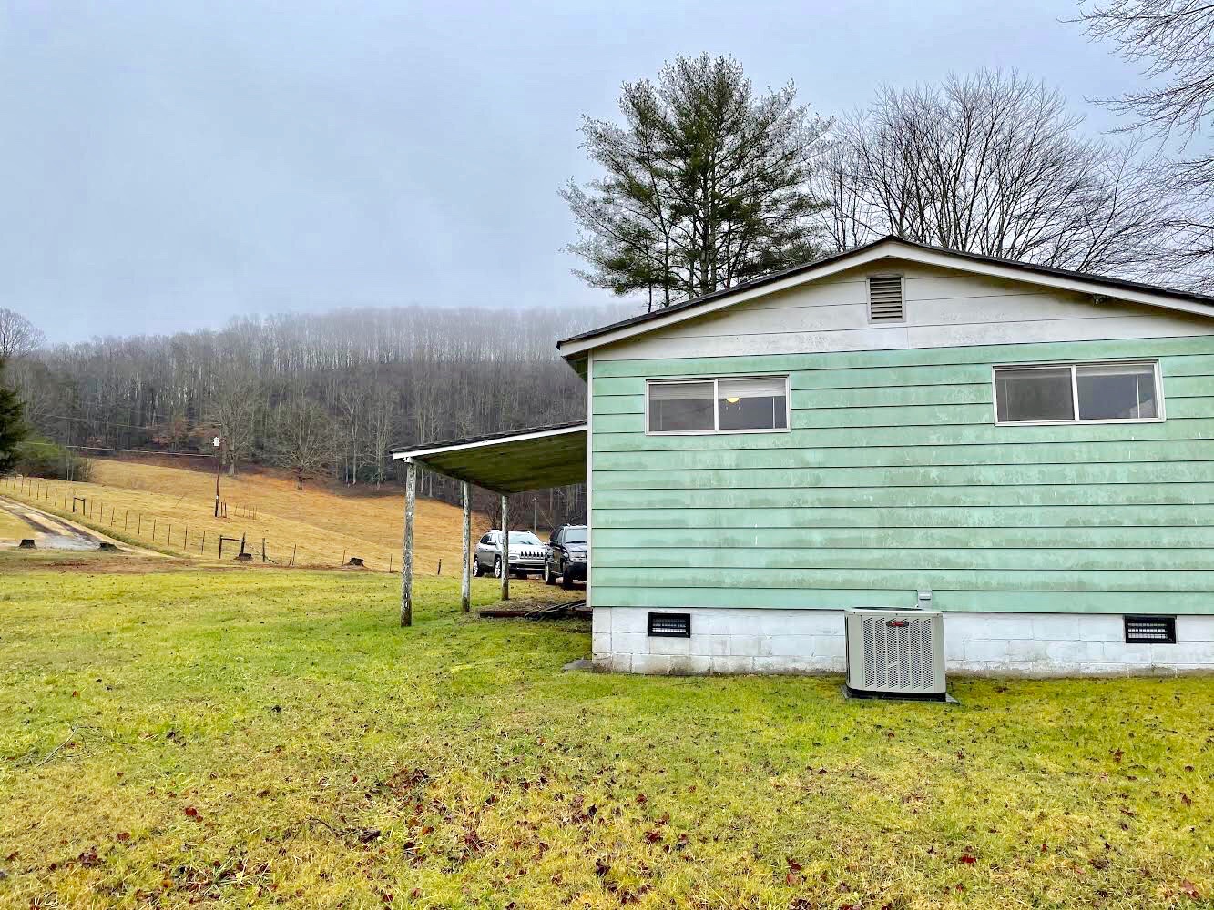 Harris Ln, Blue Ridge, GA 30513