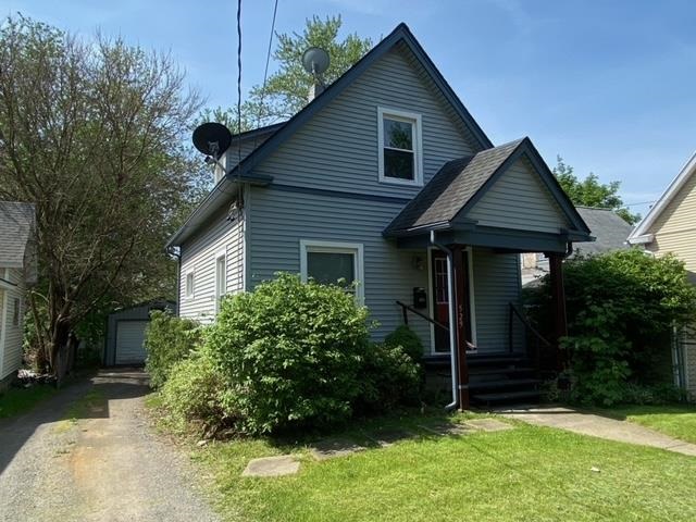 Webb St, Jackson, MI 49202