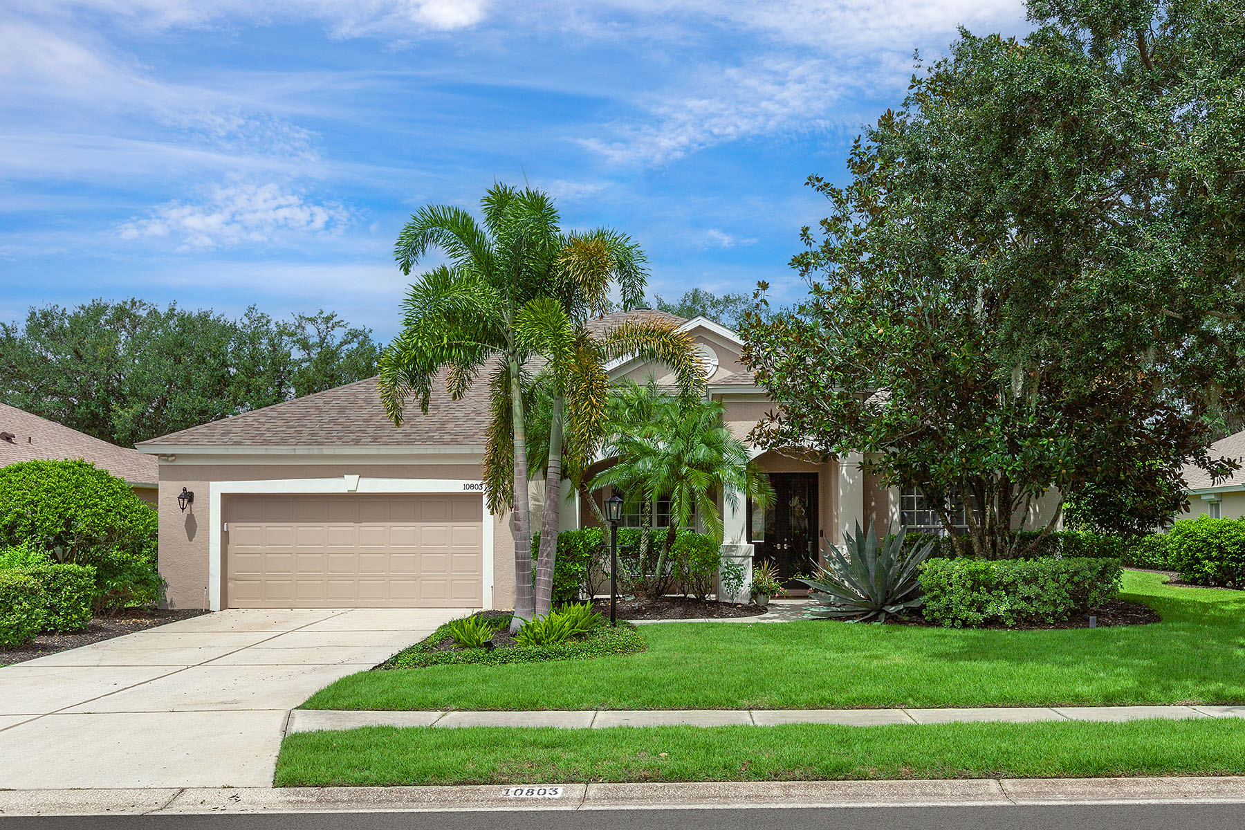 RIVERWALK VILLAGE LAKEWOOD RANCH