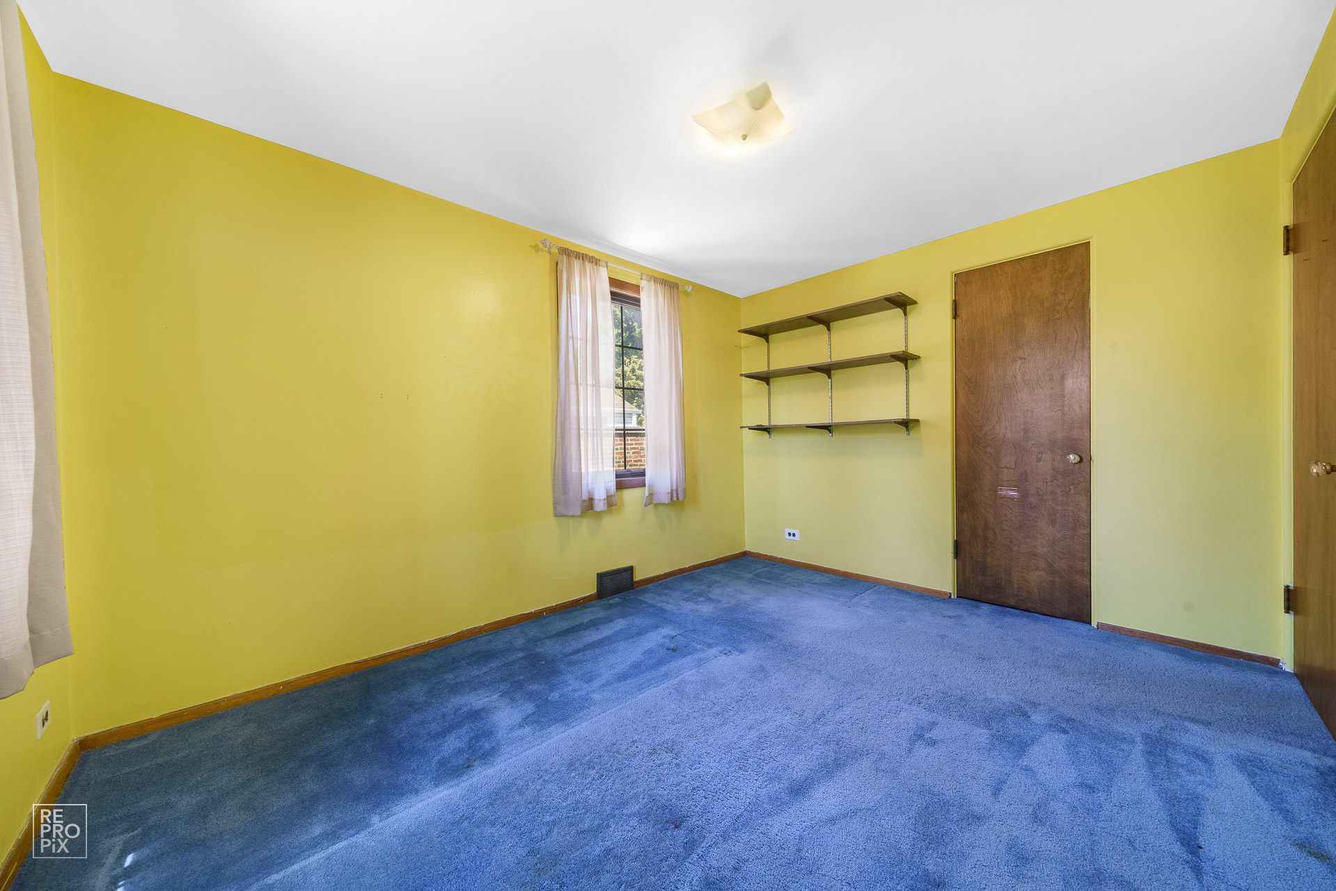 Alima Ter, LA Grange Park, IL 60526