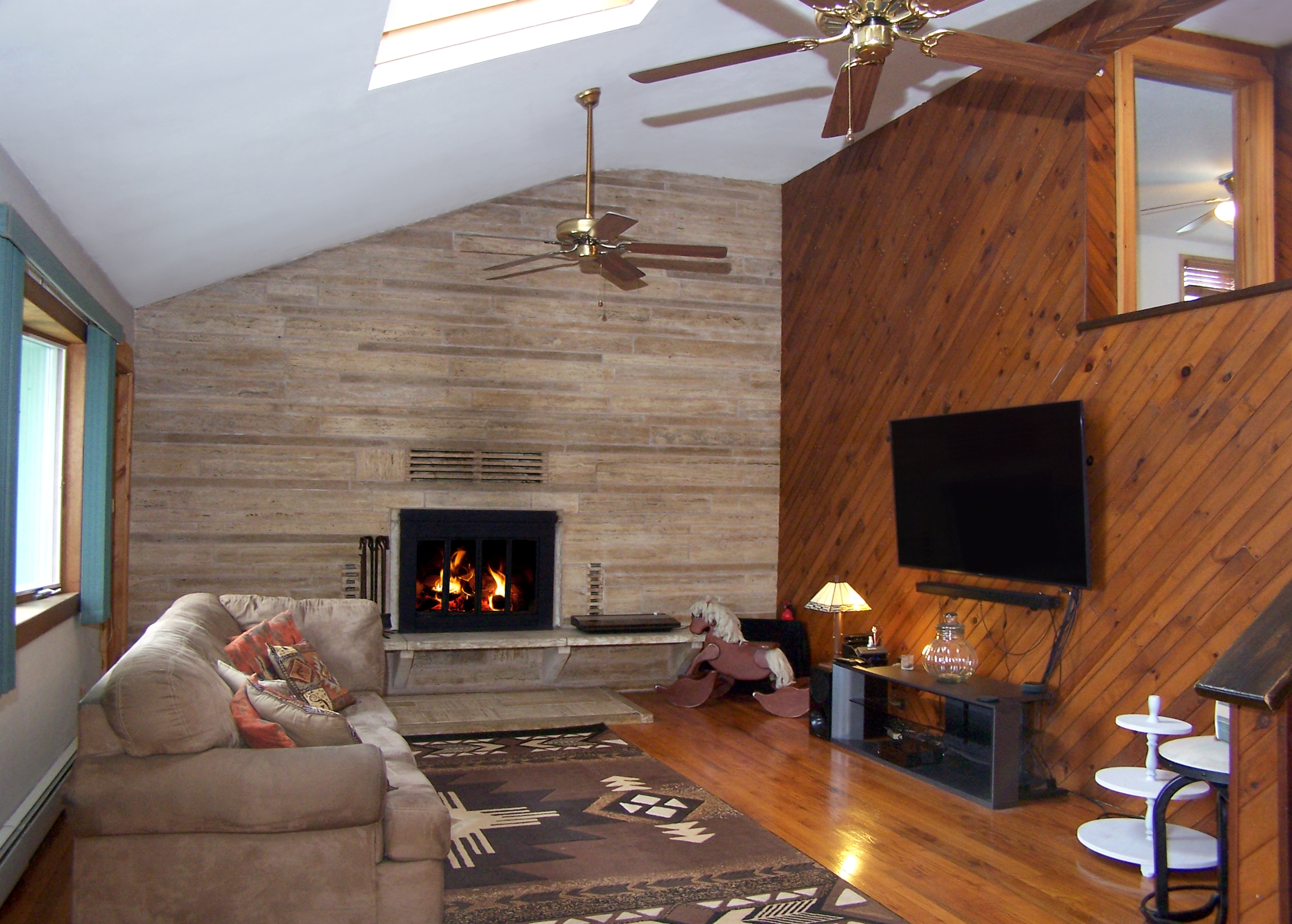 Golden Gate Ln, Shirley, NY 11967
