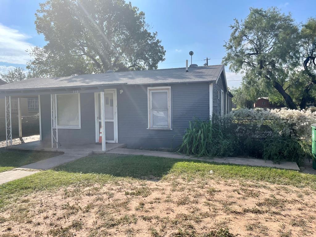 Avenue V , San Angelo, TX 76903