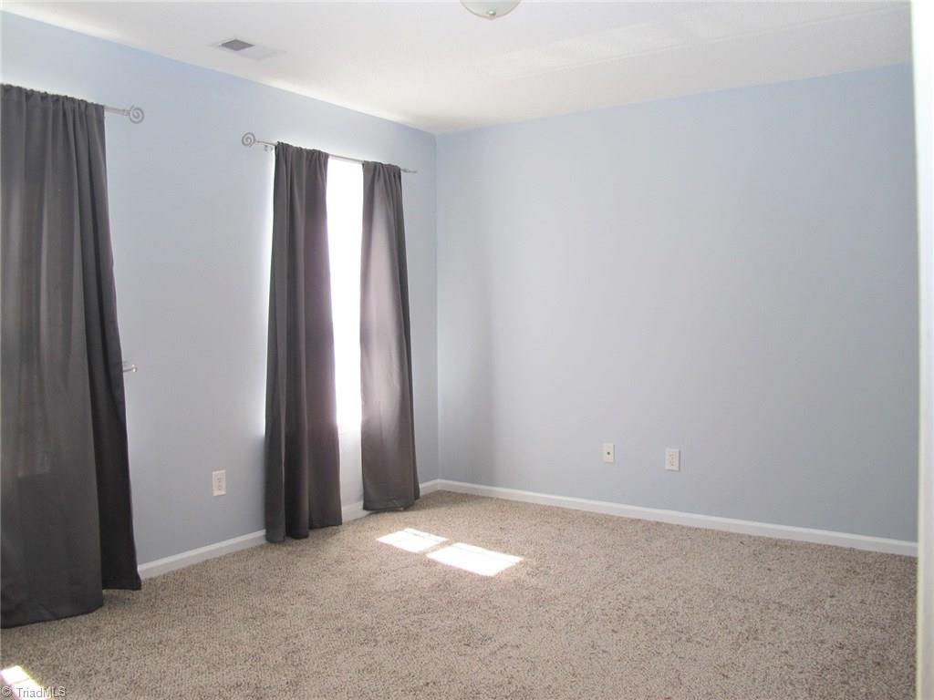 Bedford Knoll Dr, Winston Salem, NC 27107 #1