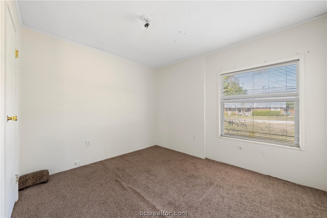 9th St, Lott, TX 76656