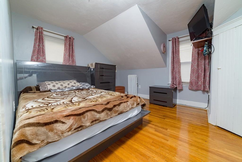 Rolfe Ave, Shrewsbury, MA 01545