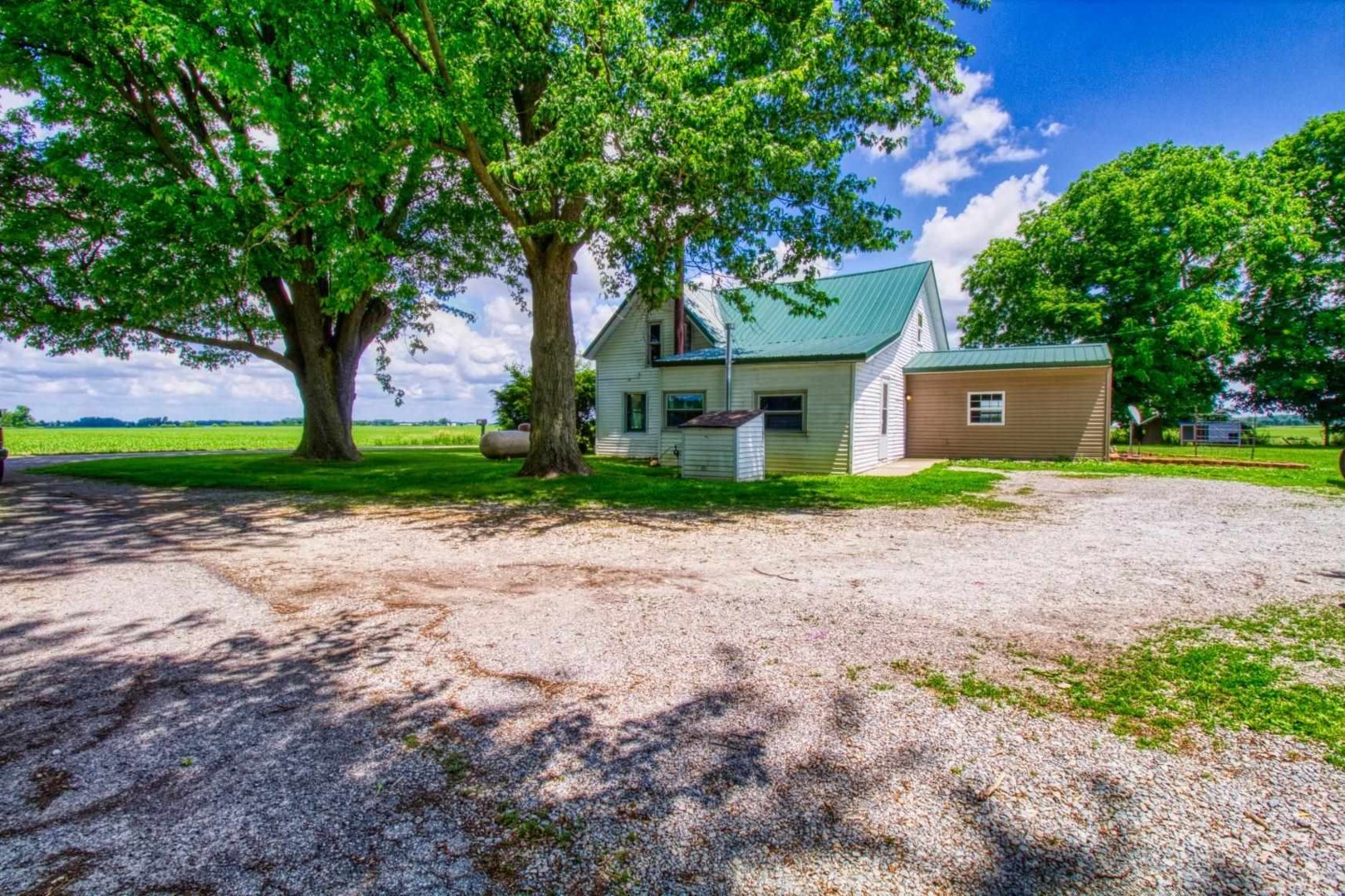 1000 , Akron, IN 46910 #1