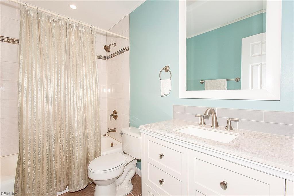 Loraine Dr, Newport News, VA 23608