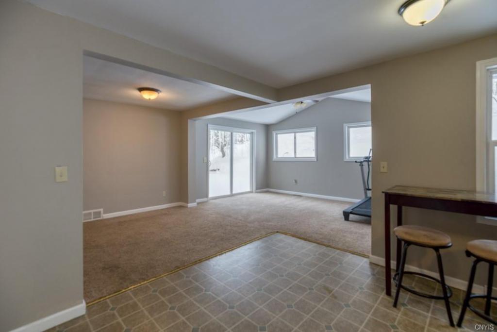 Bellevue Ave, Syracuse, NY 13219 #1