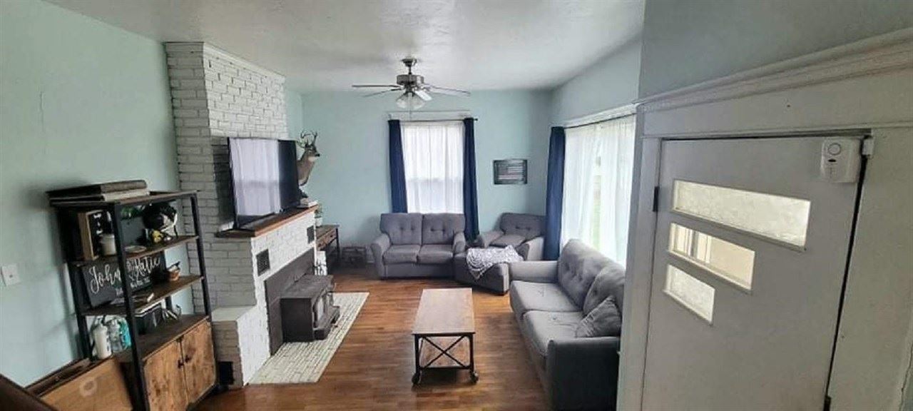 8th St, Matthews, IN 46957