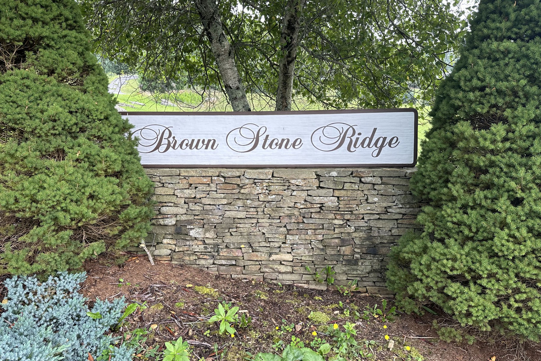 BROWN STONE RIDGE - BOONE