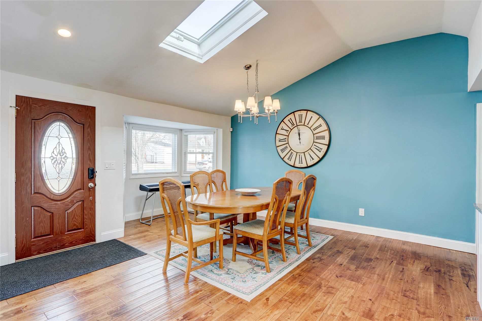 Bayside Ave, Amityville, NY 11701 #1