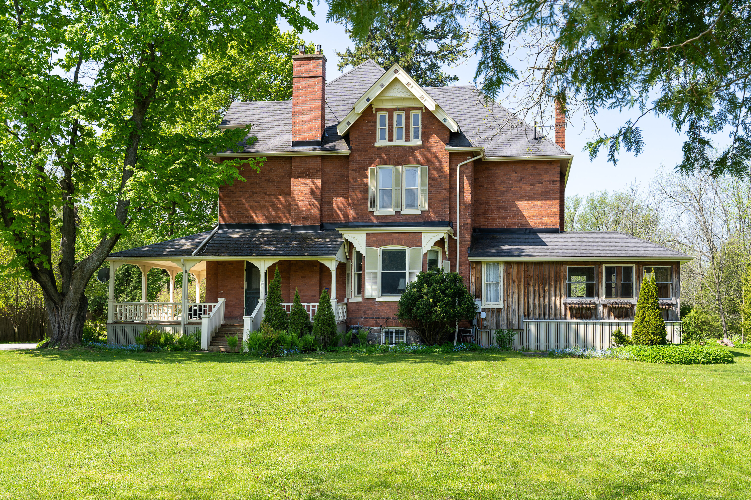 1890's Victorian Manor