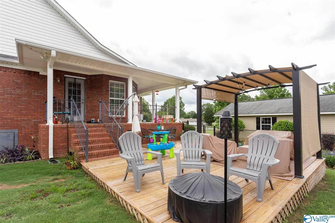 Robertson St, Gadsden, AL 35907