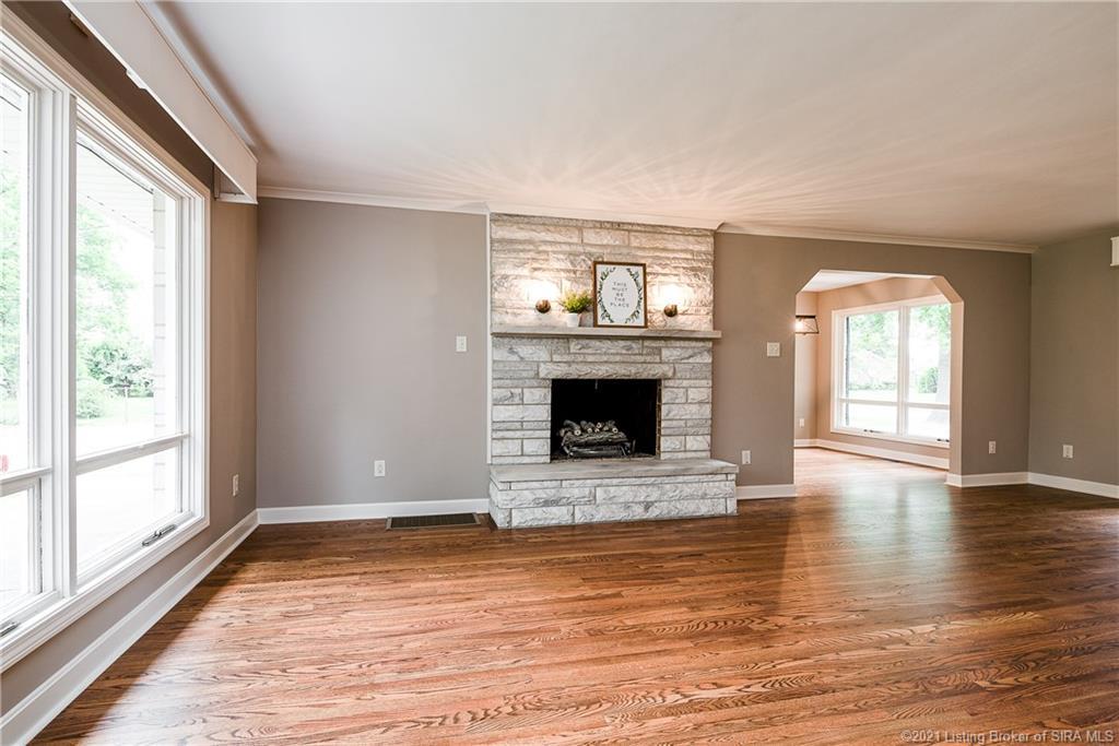 Pawnee Dr, Jeffersonville, IN 47130 #1