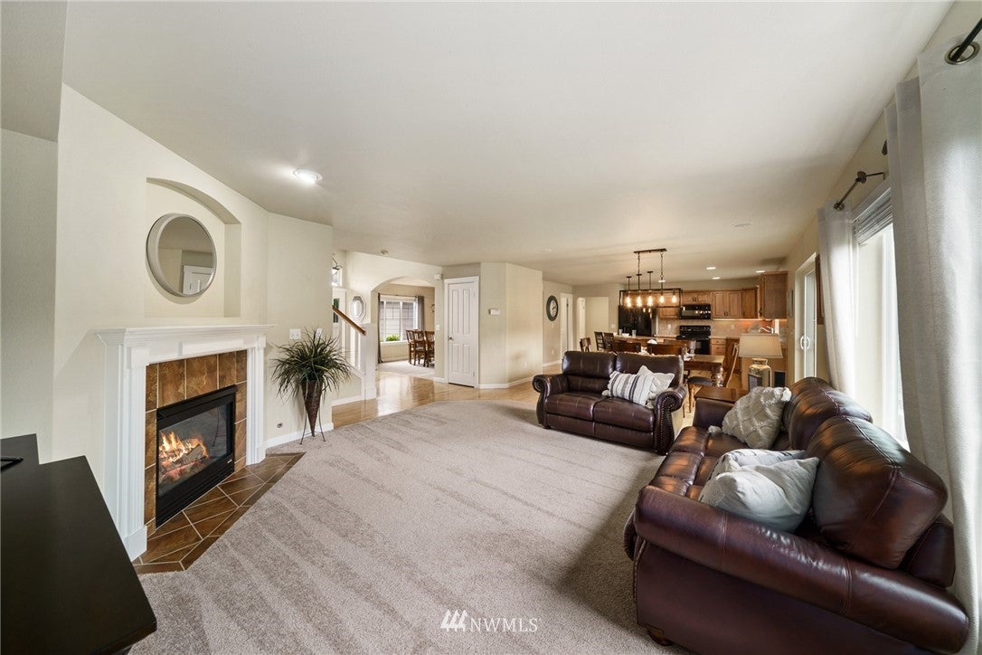 119th Avenue Ct, Puyallup, WA 98374