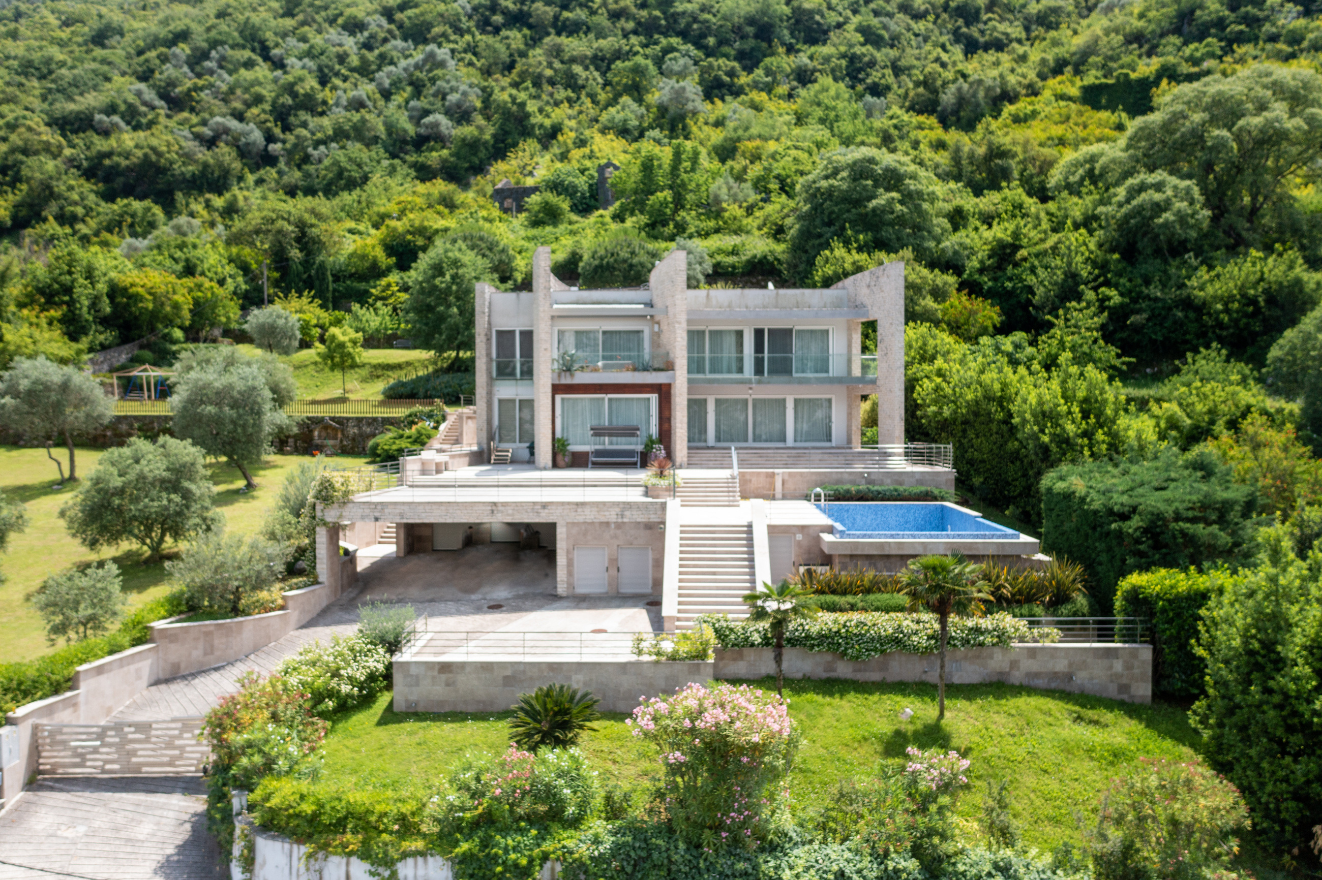 Award Winning Villa Stoliv