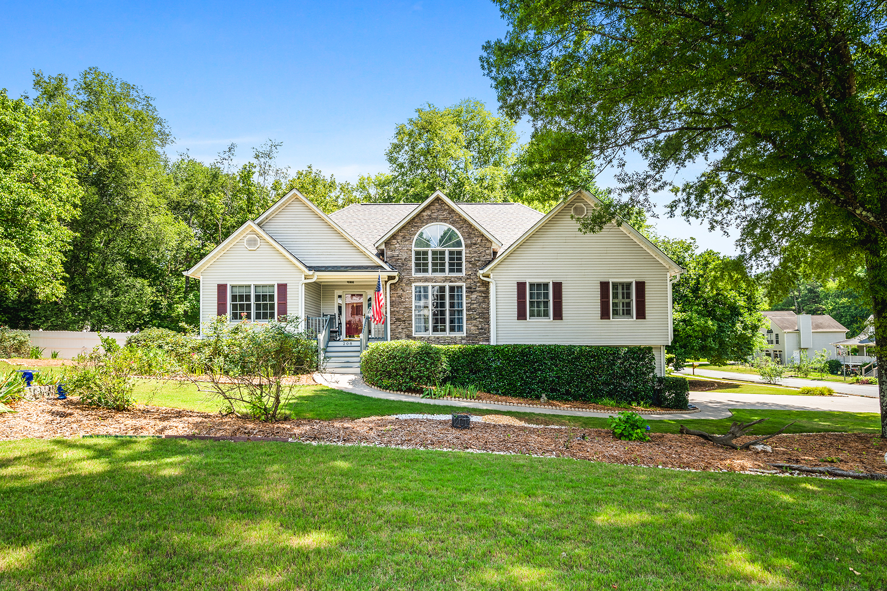 Luxury and Comfort Meet in Meticulously Maintained Ranch Home