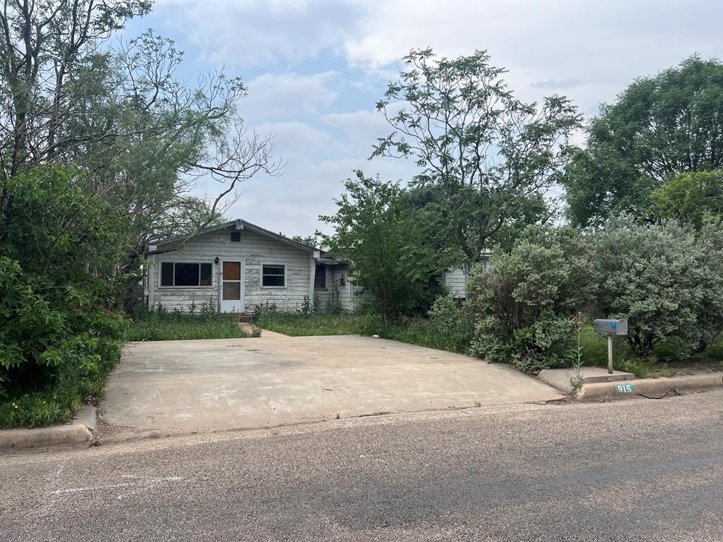 21st St, San Angelo, TX 76903