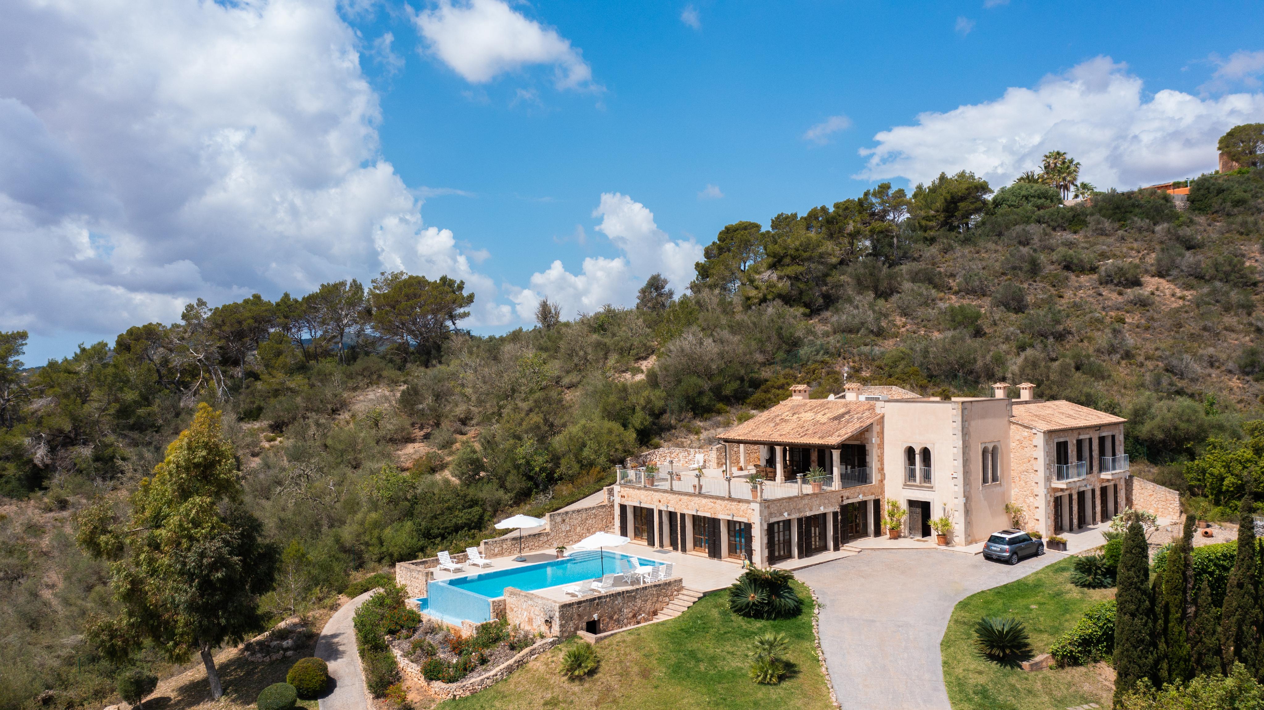 Mediterranean Luxury in Cala d