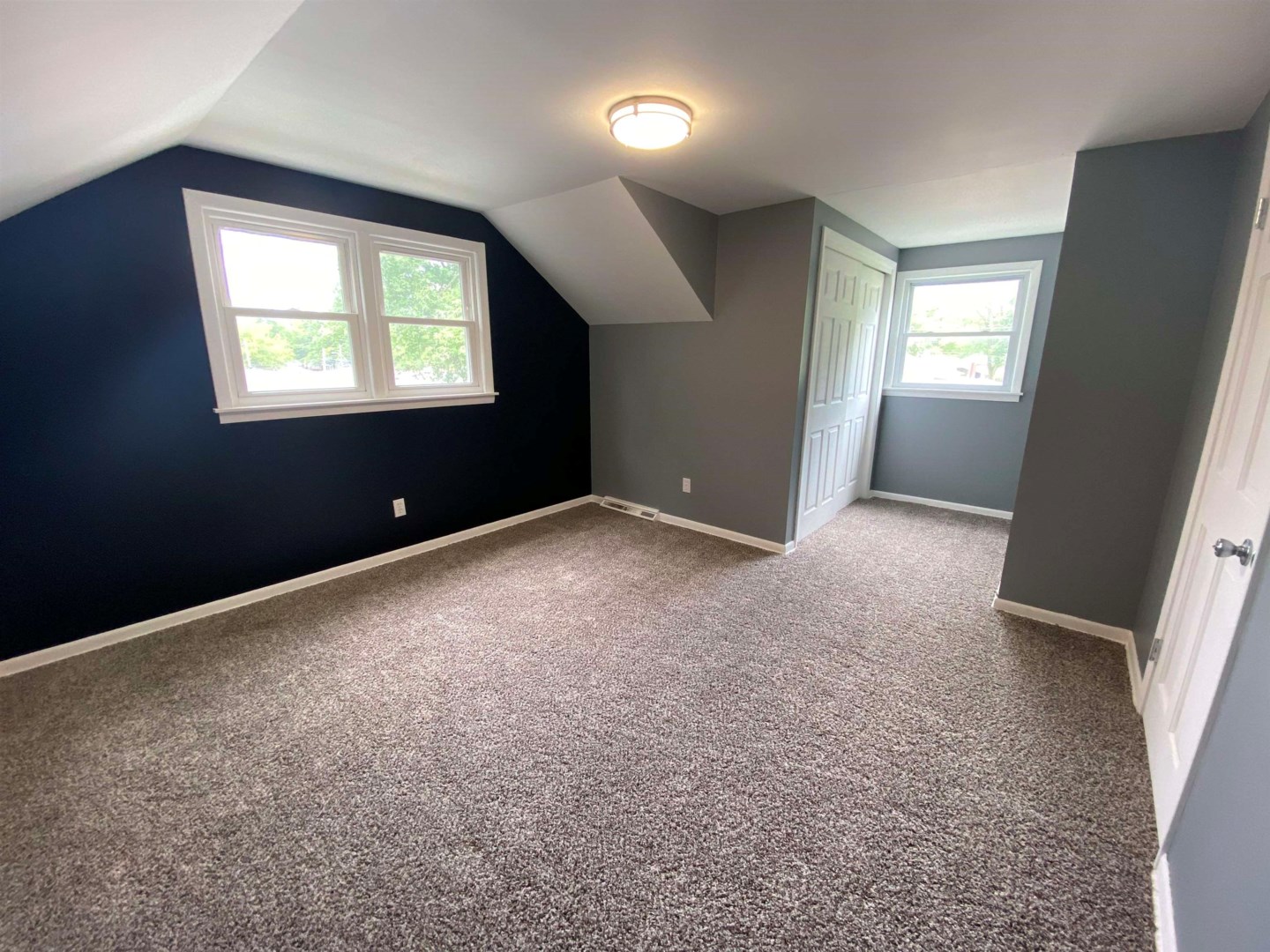 Highlands Blvd, Fort Wayne, IN 46808