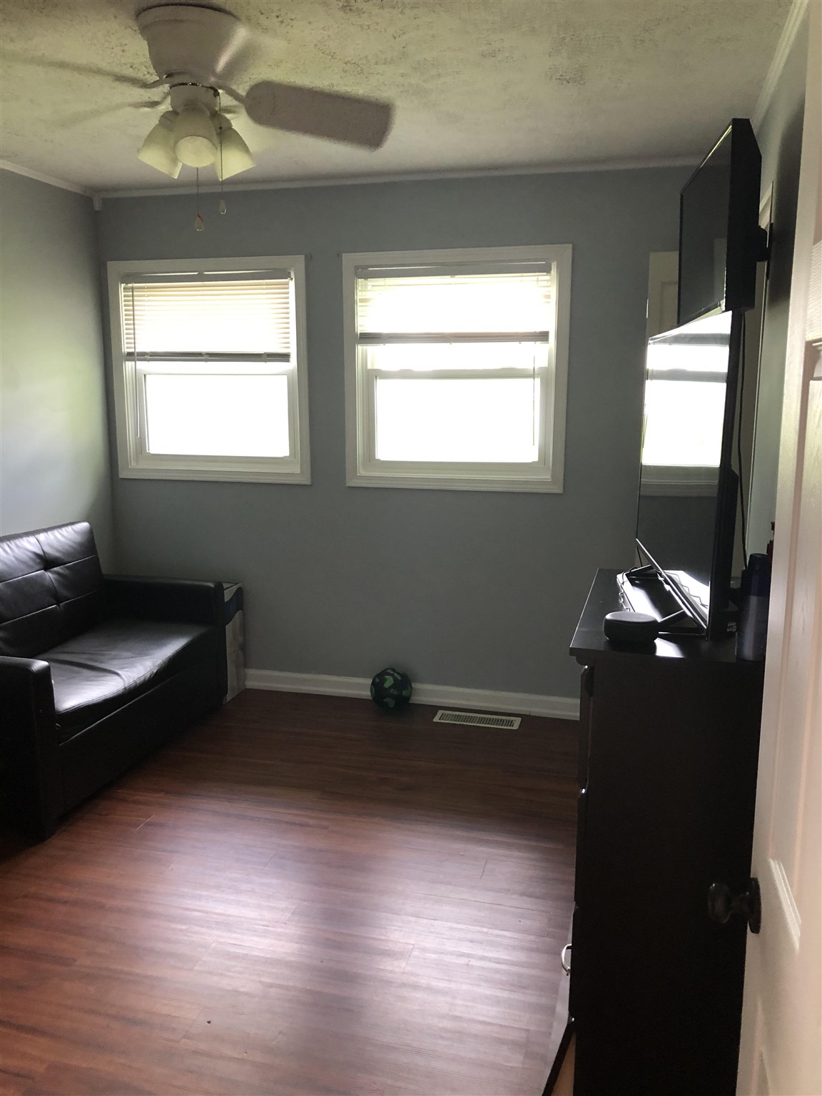 Waggoner Ave, Evansville, IN 47714 #1