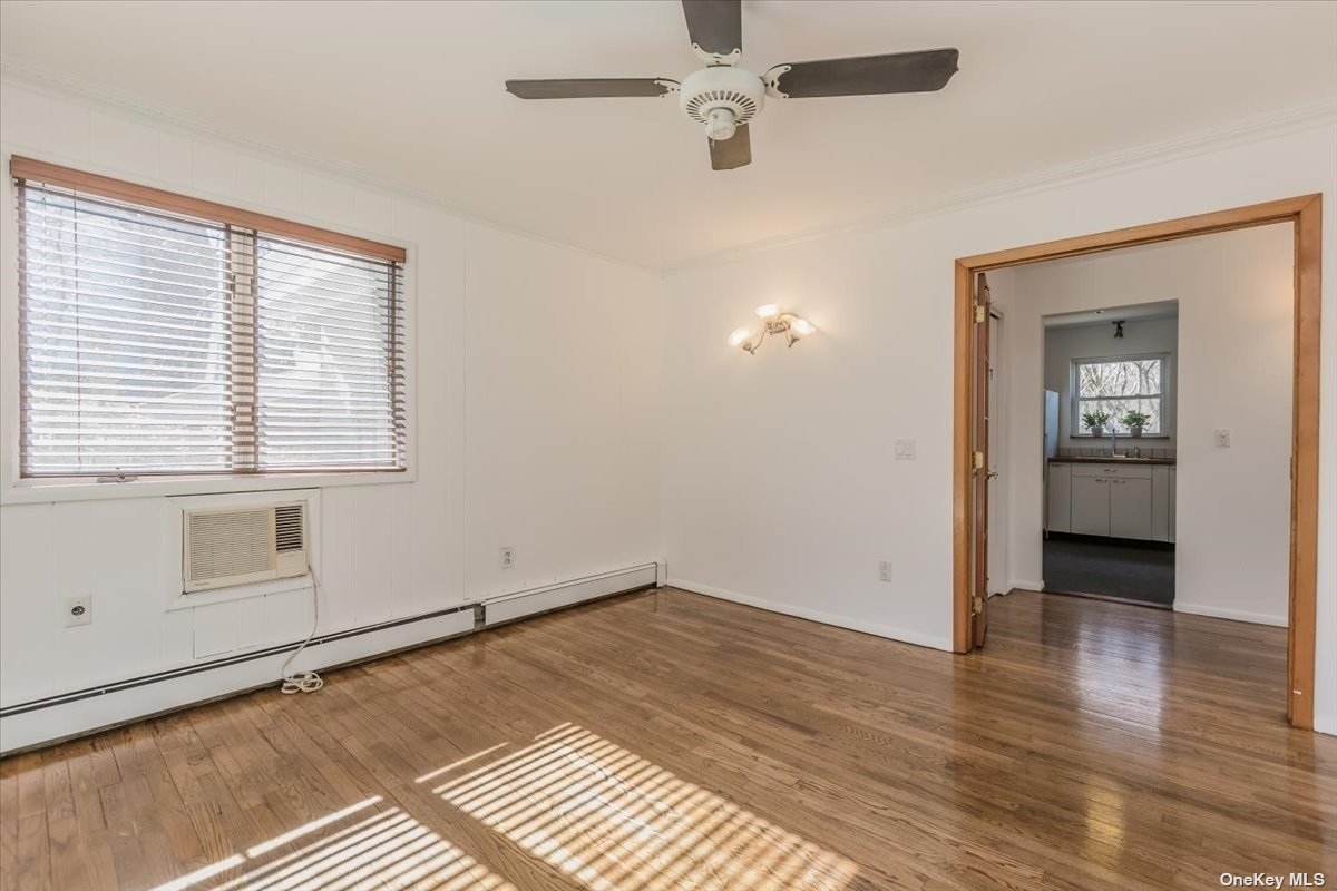 Grove Rd, Kings Park, NY 11754
