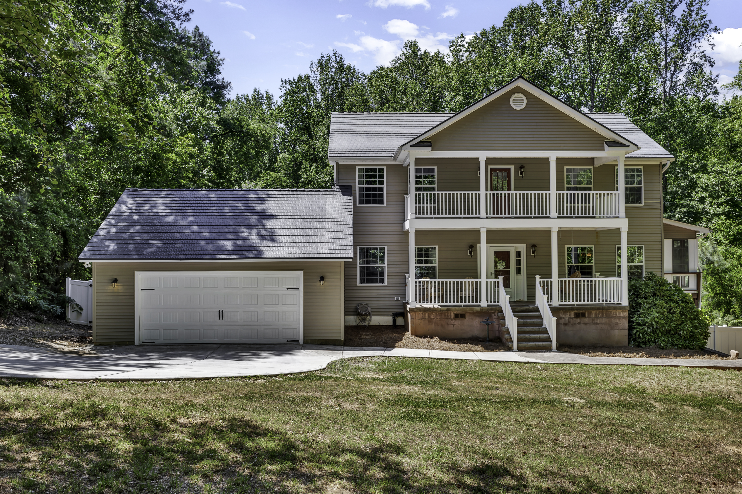 129 Country Brook Lane, Youngsville, NC 27596