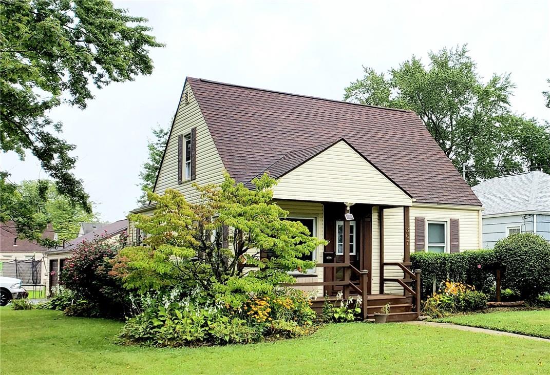 Trumbull Ave, Warren, OH 44483