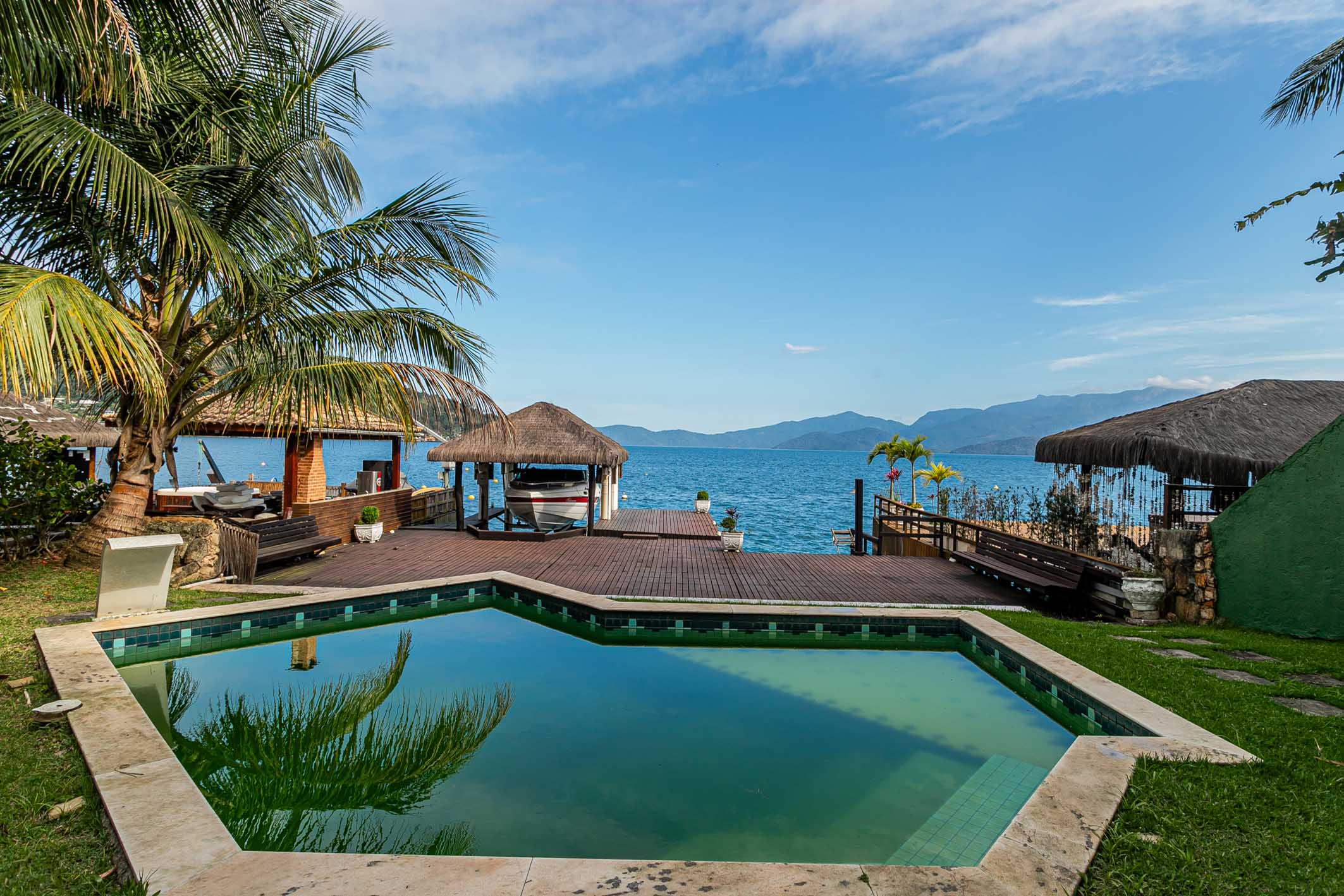 Residence with private dock and ocean view, spanning four floors