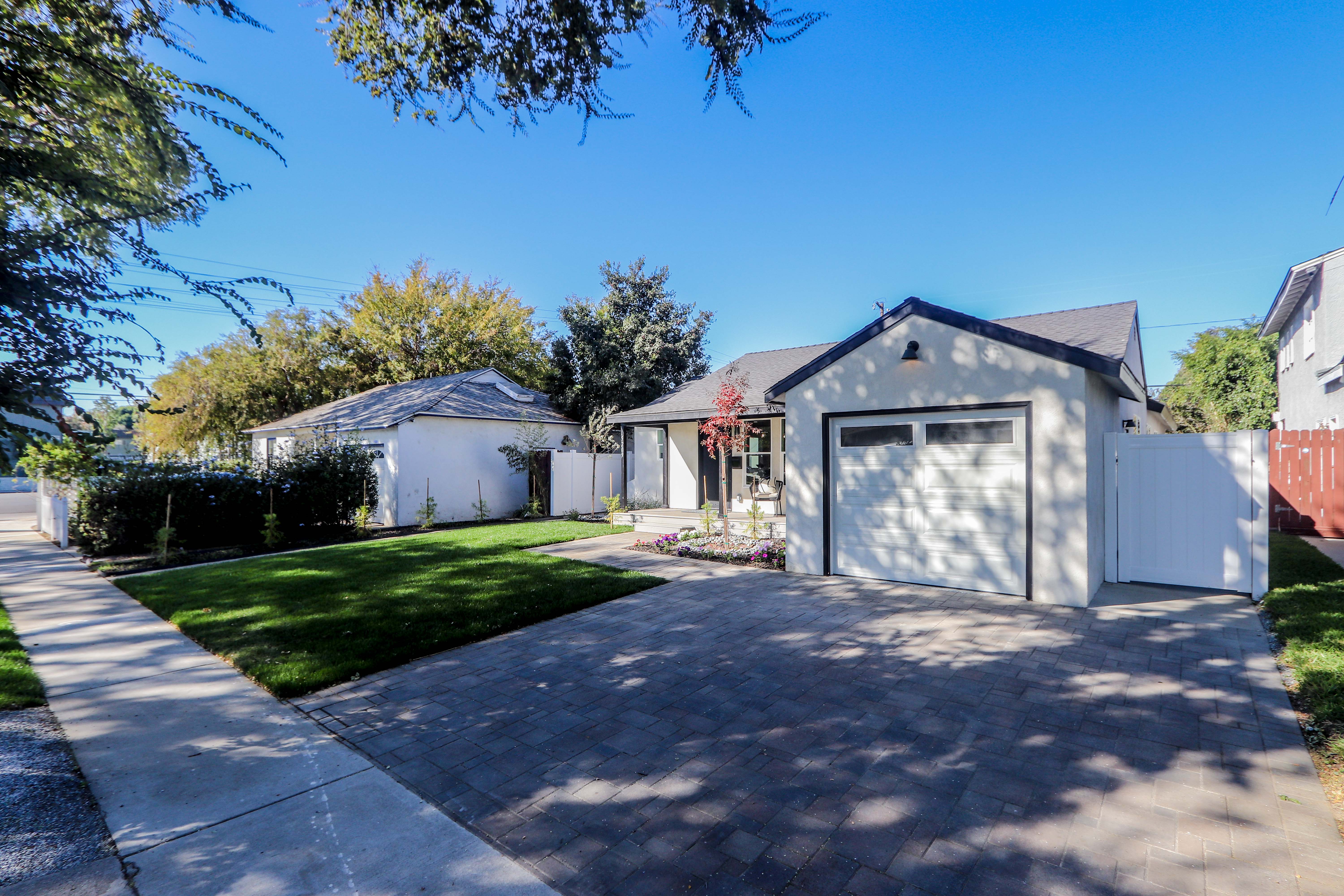 5209 East Abbeyfield Street, Long Beach, CA 90815