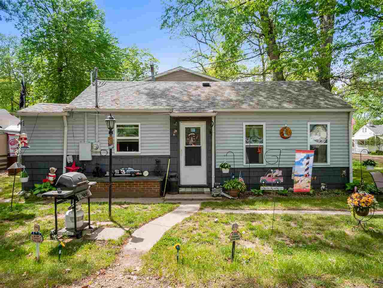 Collingwood Ct, Brooklyn, MI 49230
