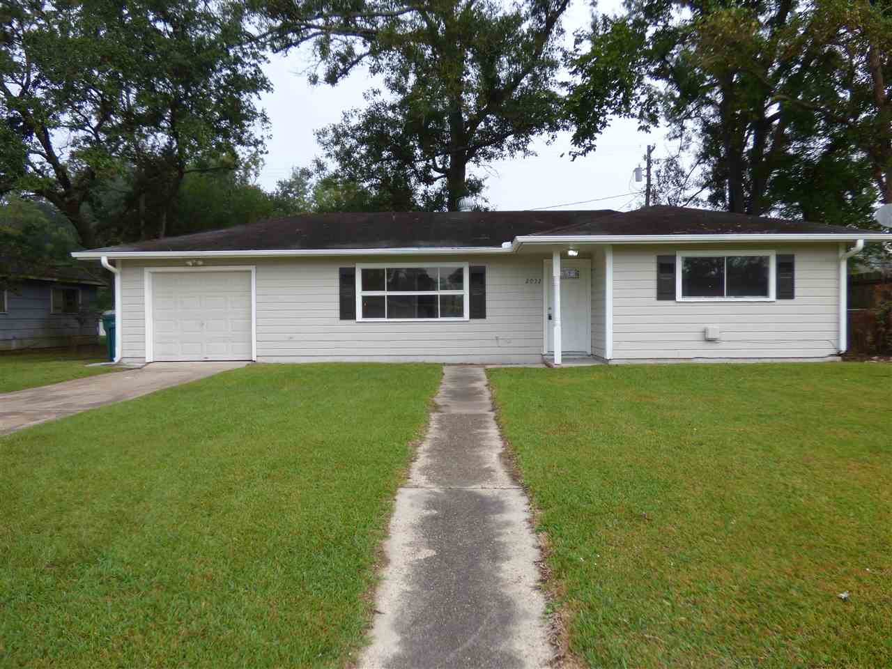 Monterrey Dr, Orange, TX 77630