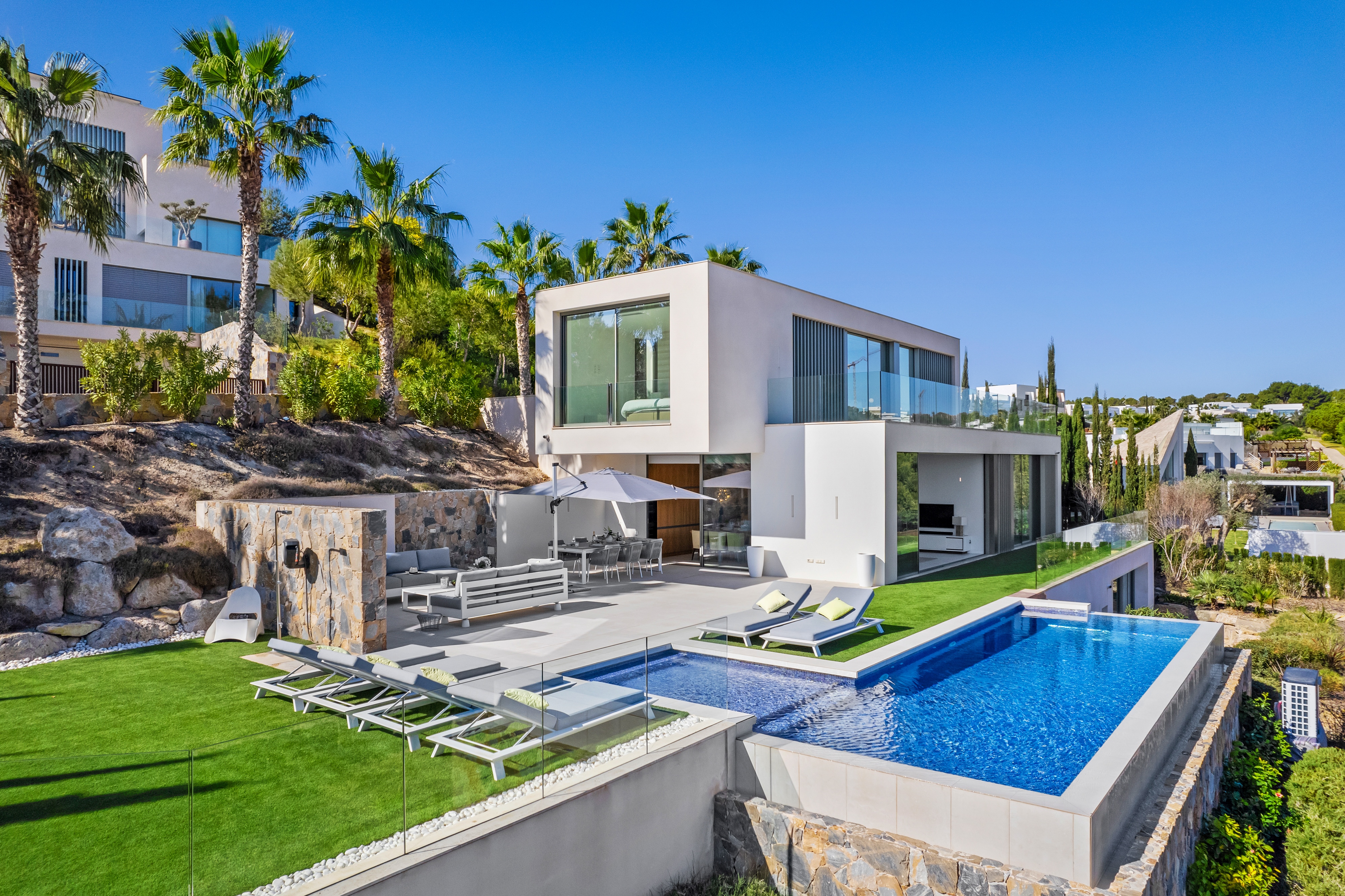 Stunning villa situated in the prestigious Las Colinas Golf