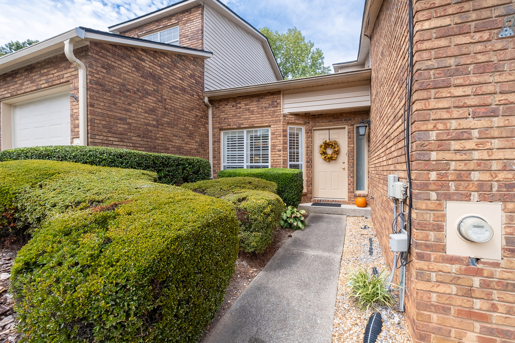 Updated Townhome in Sought After Indian Hills