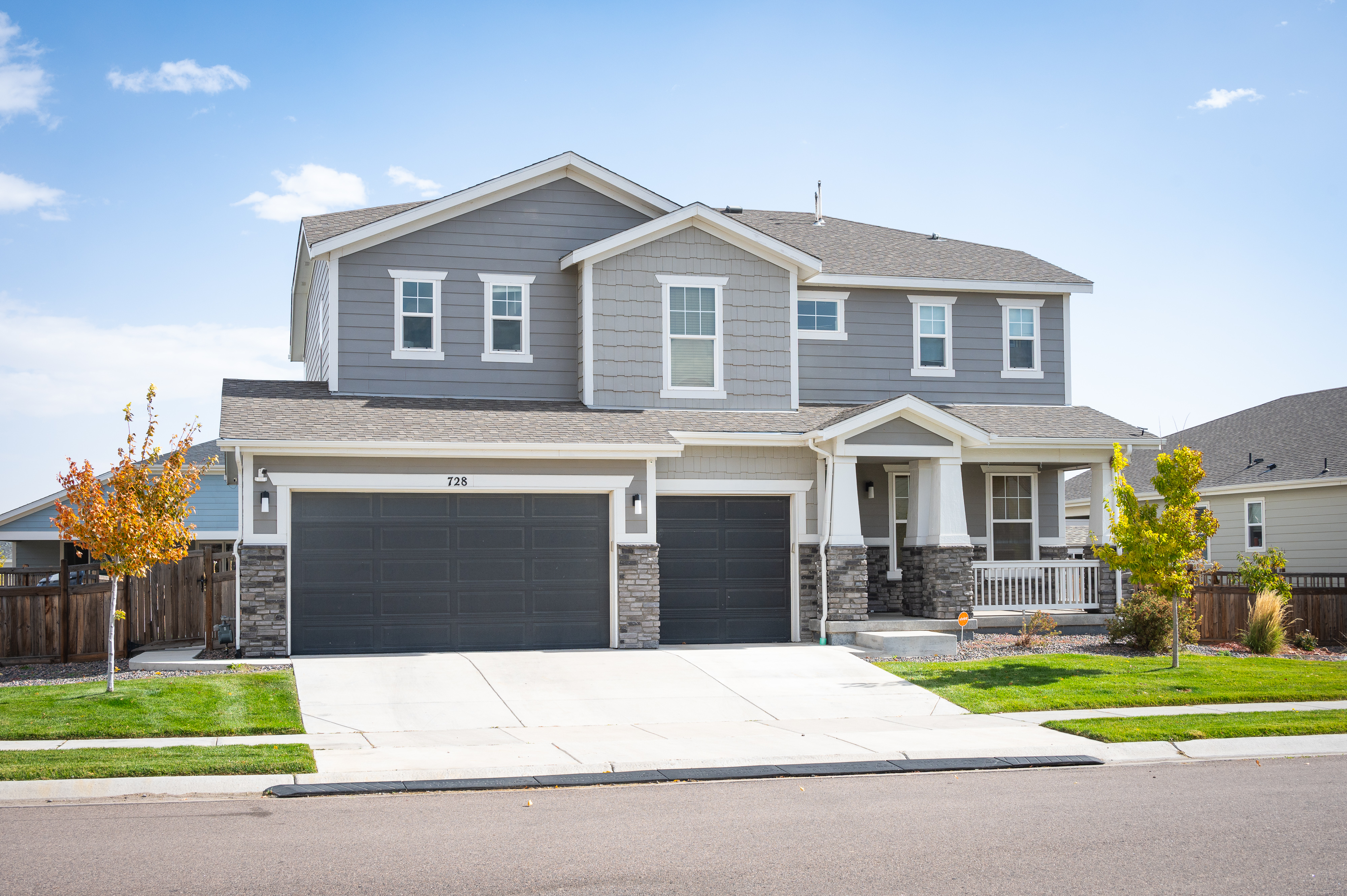 Open Floorplan with Plenty of Natural Sunshine