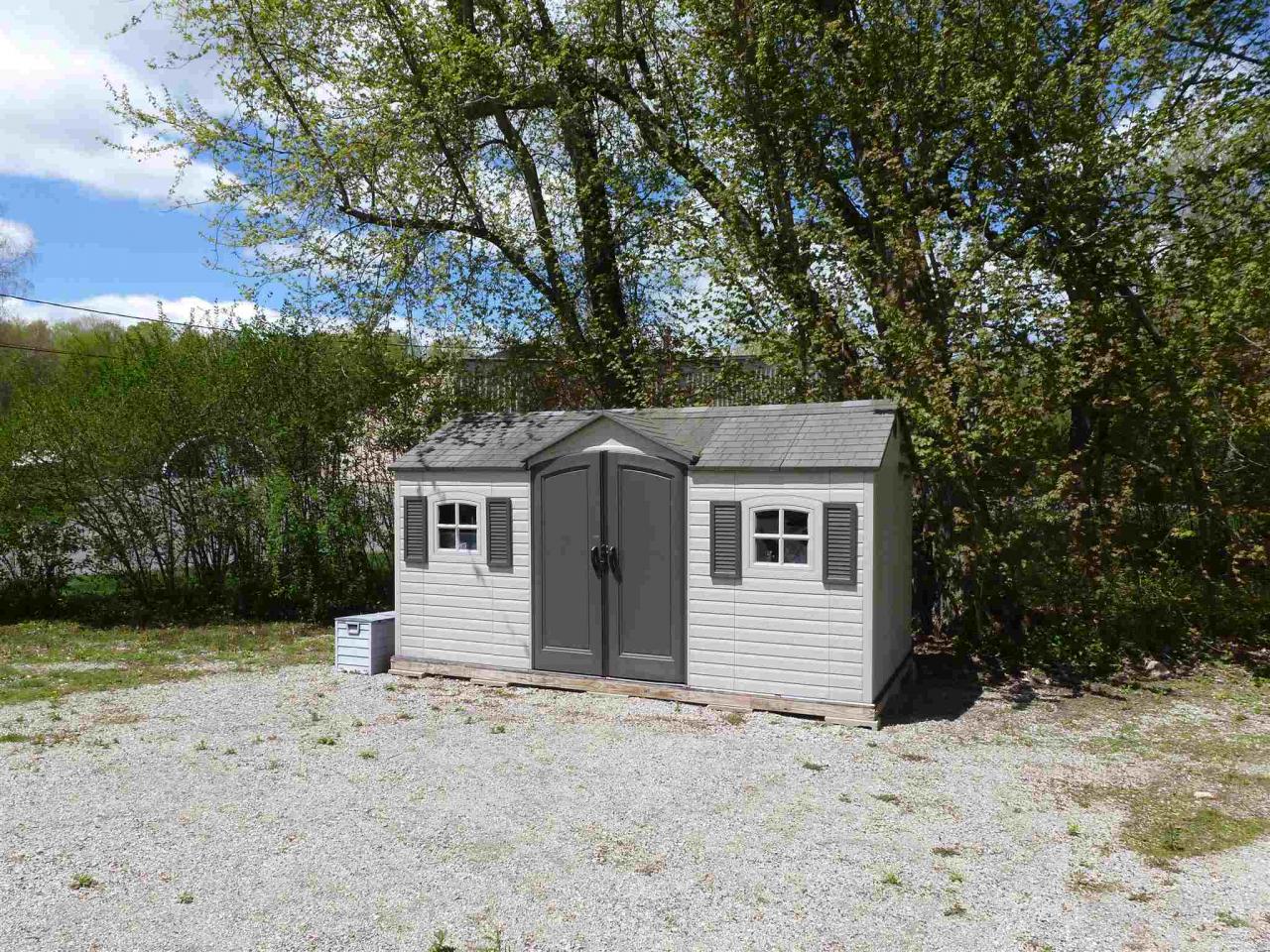 Hildreth St, Winchester, NH 03470