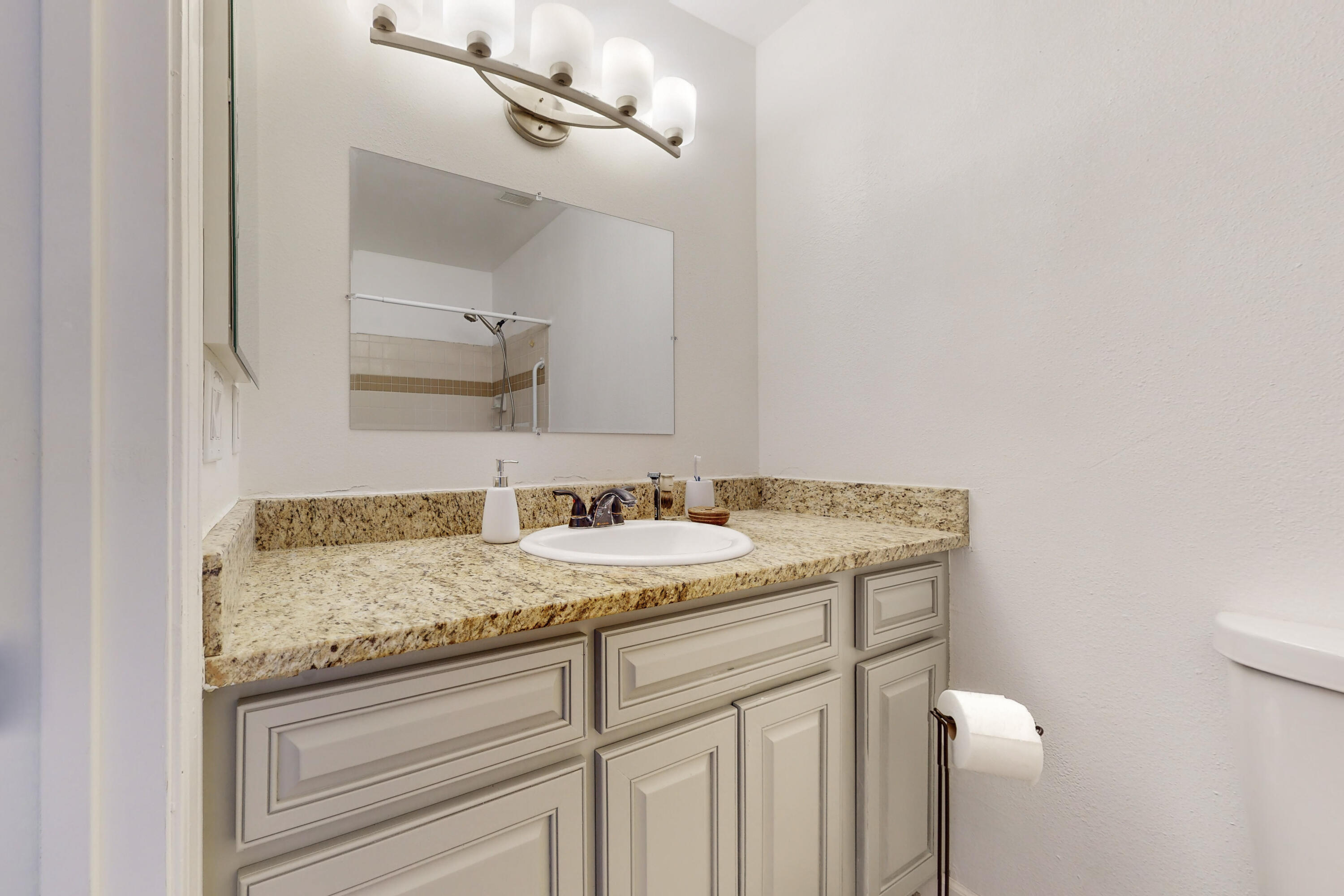 Ira Dr, Rio Rancho, NM 87144 #1