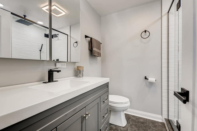 Newland Ave, Norridge, IL 60706
