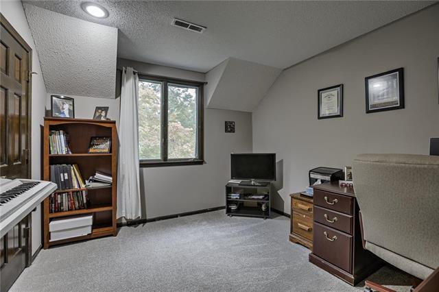 Harrison St, Kansas City, MO 64155 #1