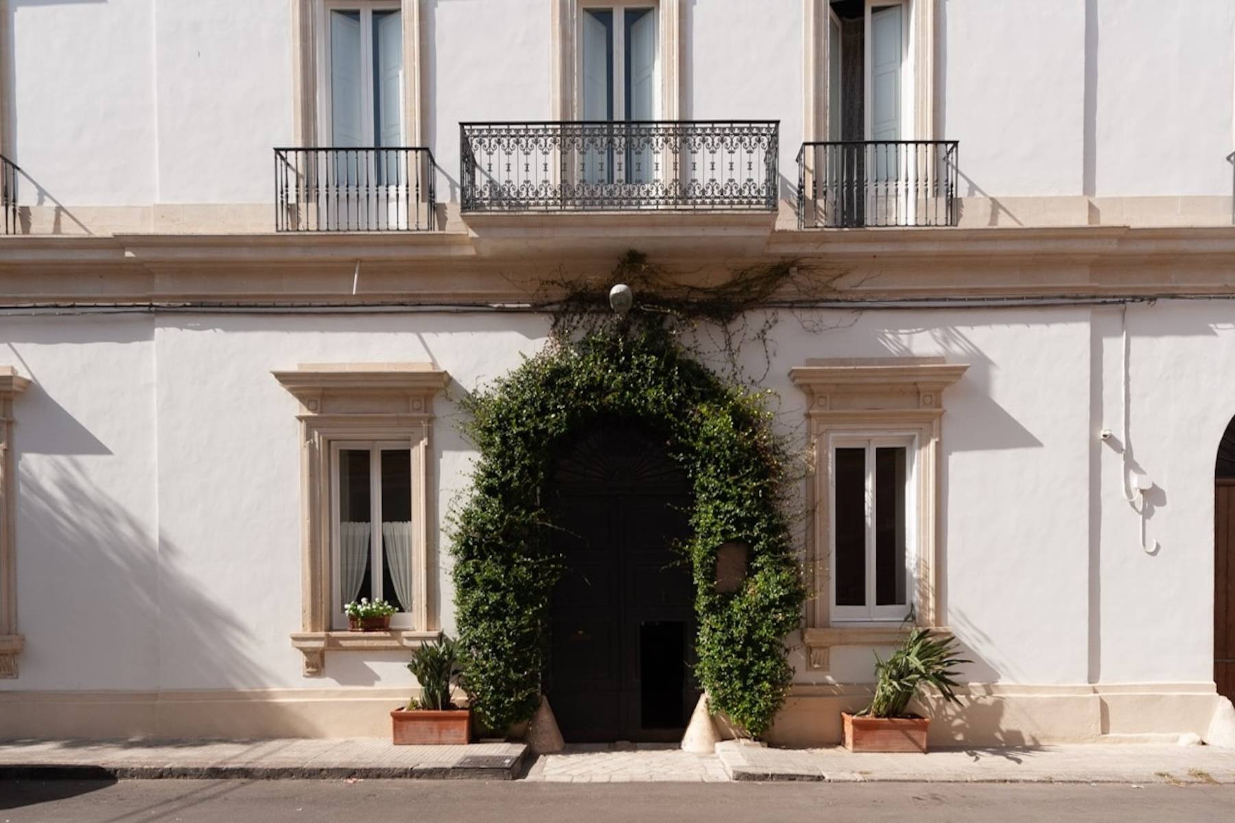 Elegant palace in the city centre 