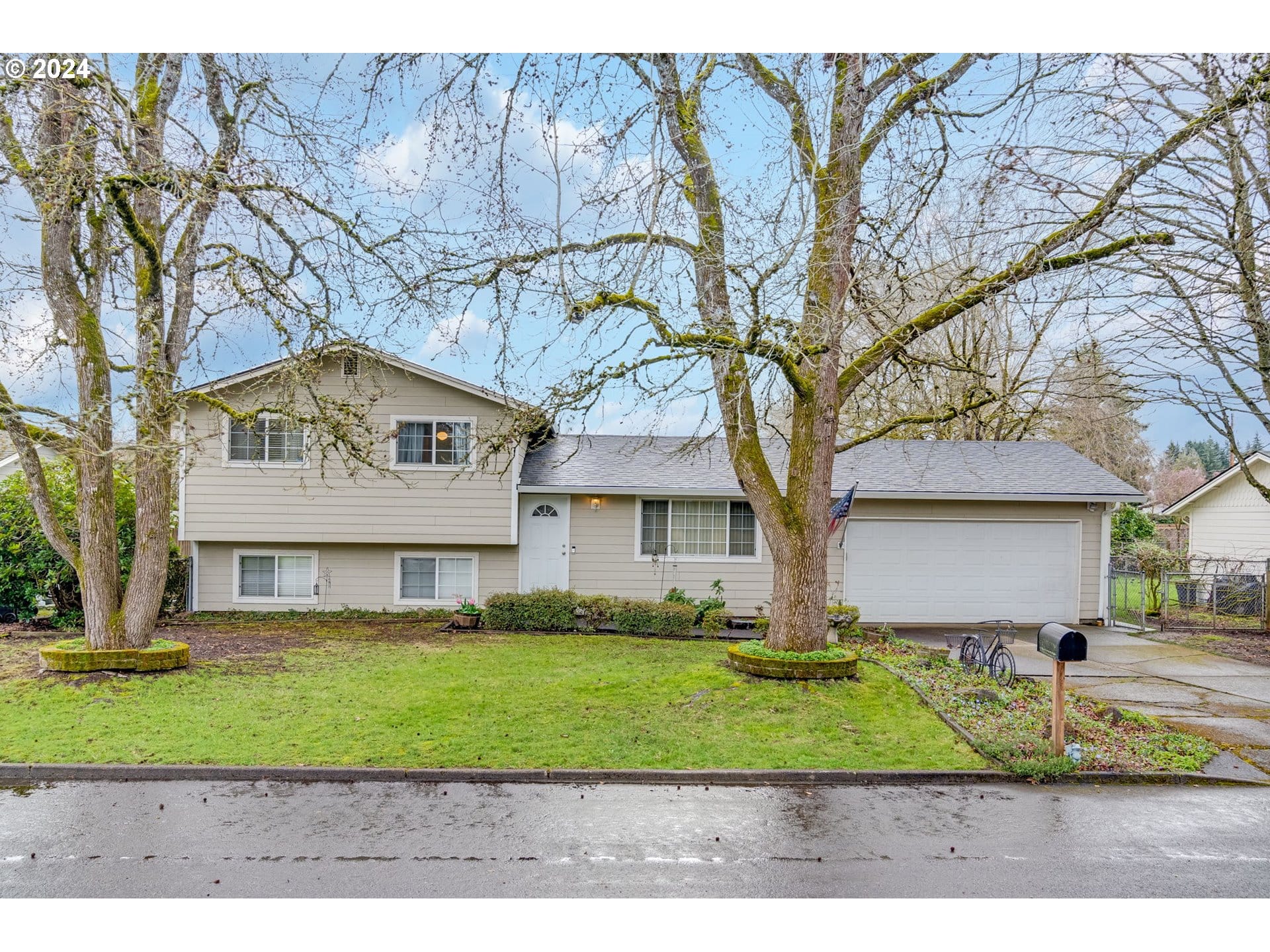 8813 NE 90th AVE Vancouver, WA 98662