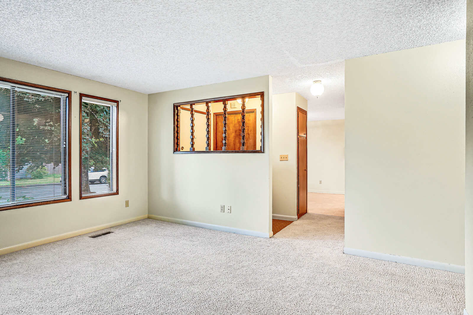 Maxine Cir, Corvallis, OR 97330 #1