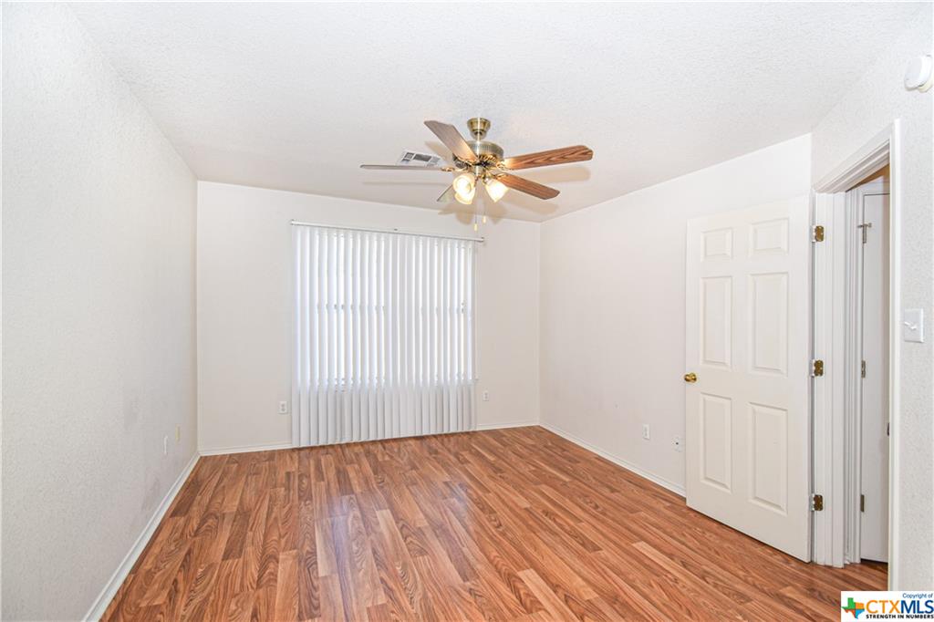 Bowles Dr, Killeen, TX 76549
