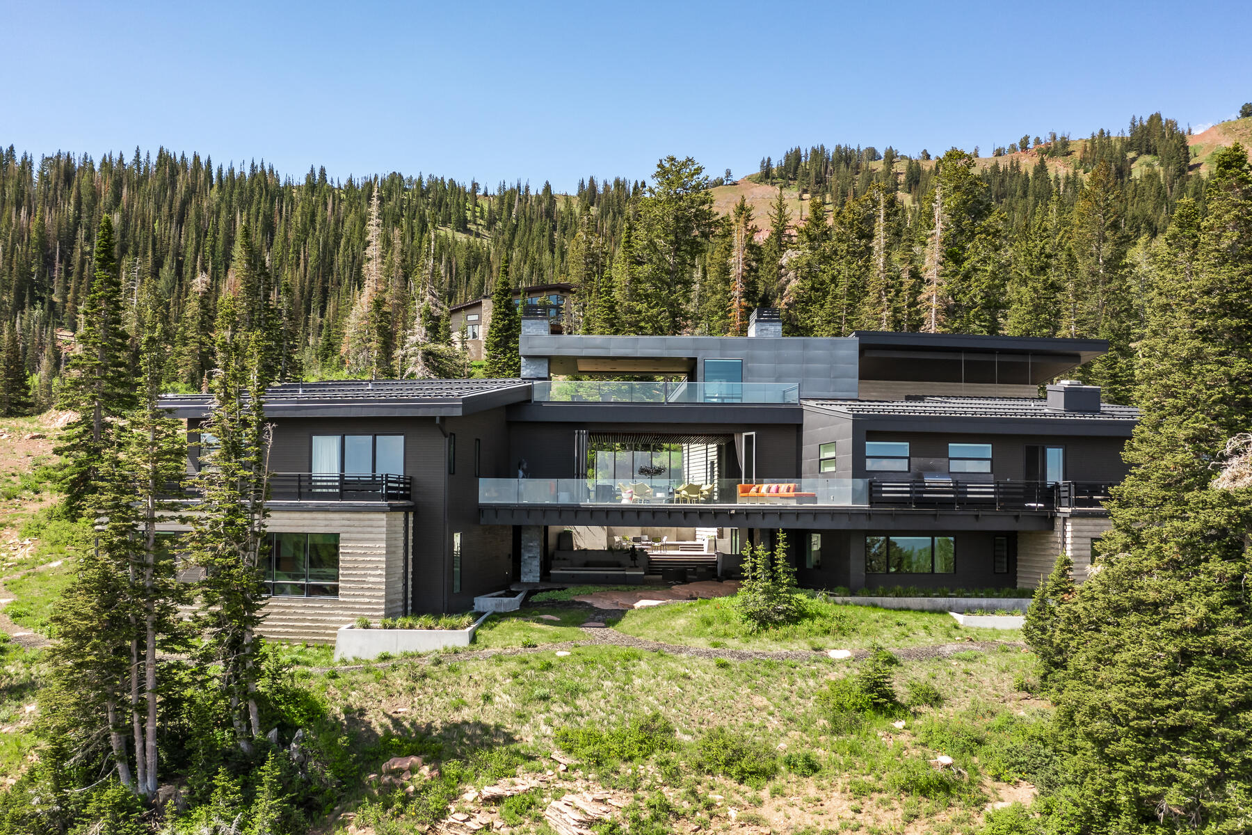 Magnificent Modern Architecture With Unobstructed Down Valley Views