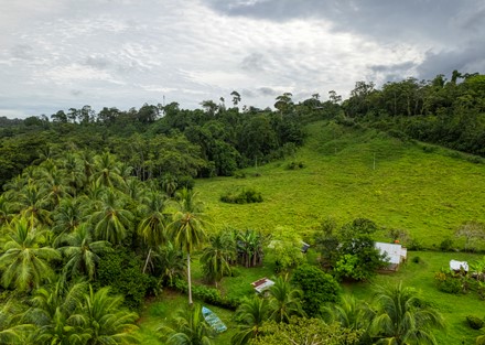 Ready to Divide Eco Beachfront Retreat Property in Drake Bay Ready to Build