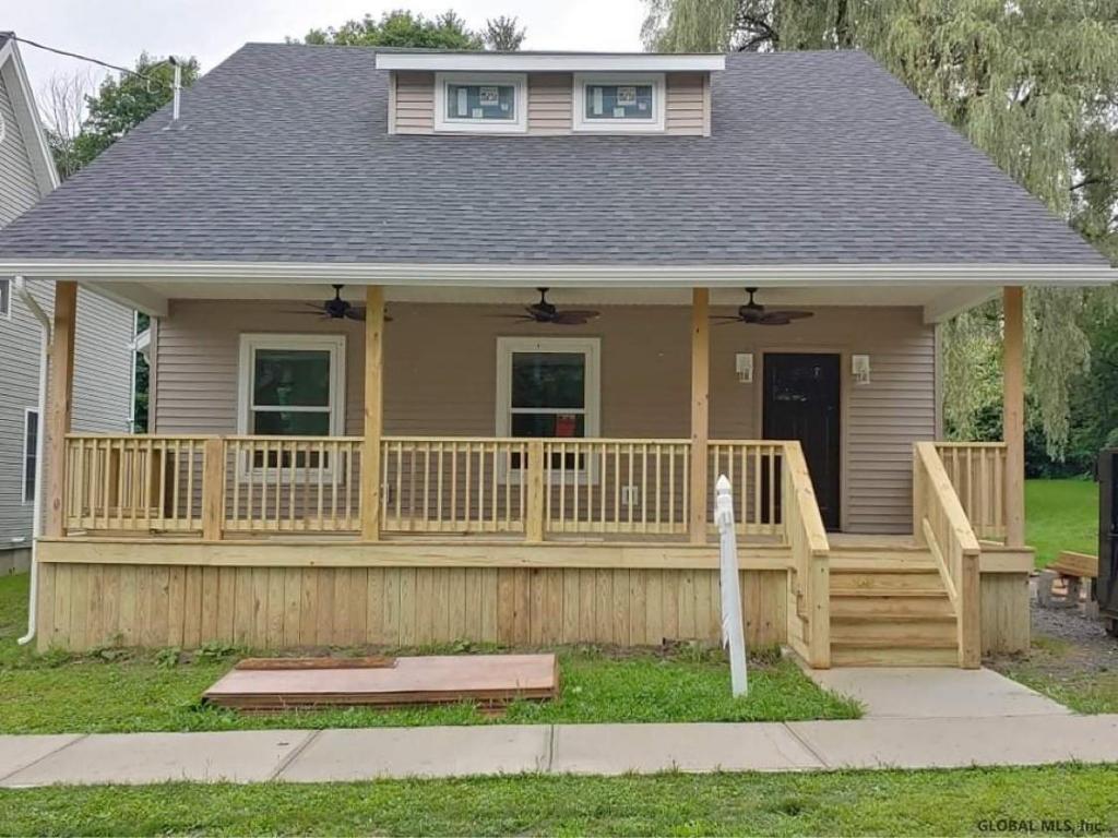 Poole Ave, Gloversville, NY 12078 #1